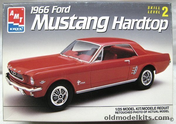 AMT 1/25 1966 Ford Mustang - 2 Door Hardtop Coupe  3 in 1 Kit - Stock / Custom / Drag, 6526 plastic model kit